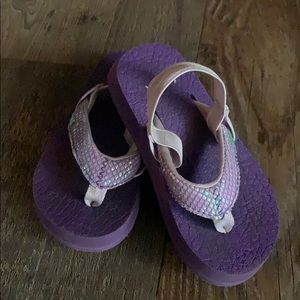 Sanuk flip flops